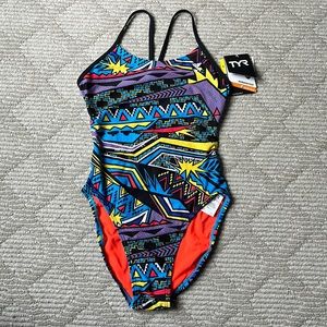 TYR one-piece swimsuit NWT Whaam Cutout-fit size 32